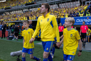 Bænker Brøndby stjernespiller? Noget tyder på det
